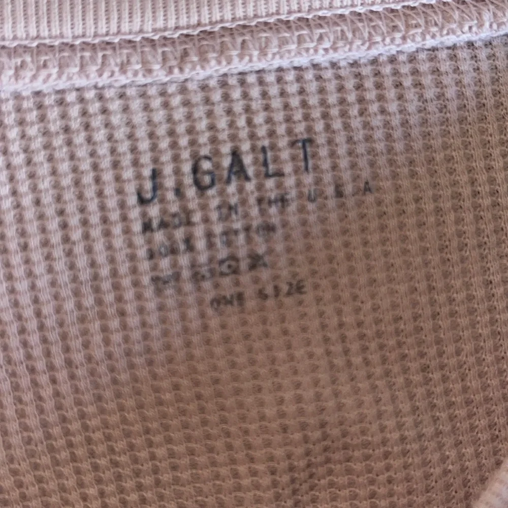 Brandy Melville long sleeve tee - Picture 7 of 9